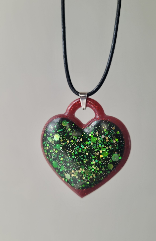 Green and Red Glitter Resin Heart Necklace – Chunky Statement Pendant on Black Cord with Extender Chain