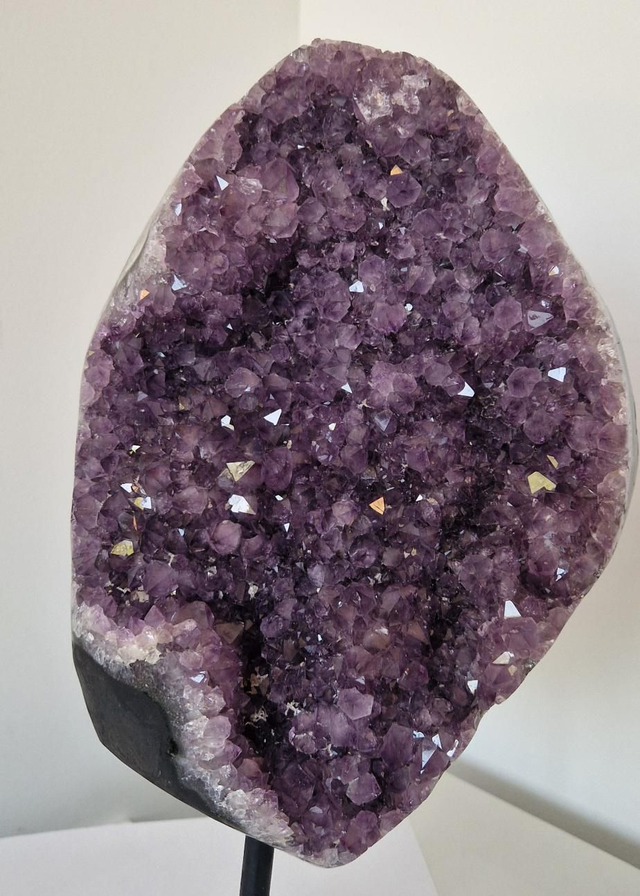 Améthyste Géode sur pied métal