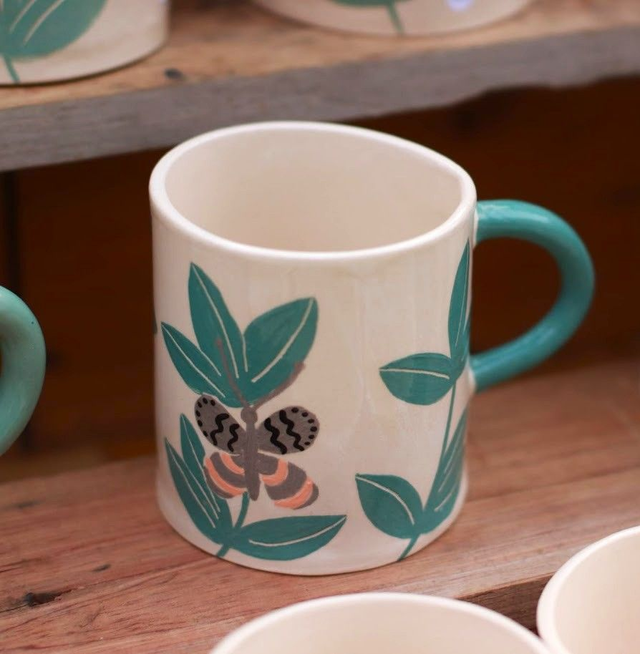 Mug feuillage et papillon