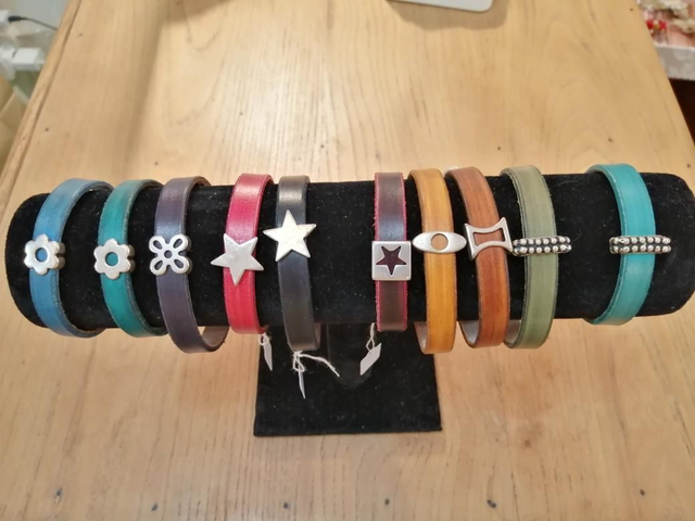 Bracelet reglable avec bijou