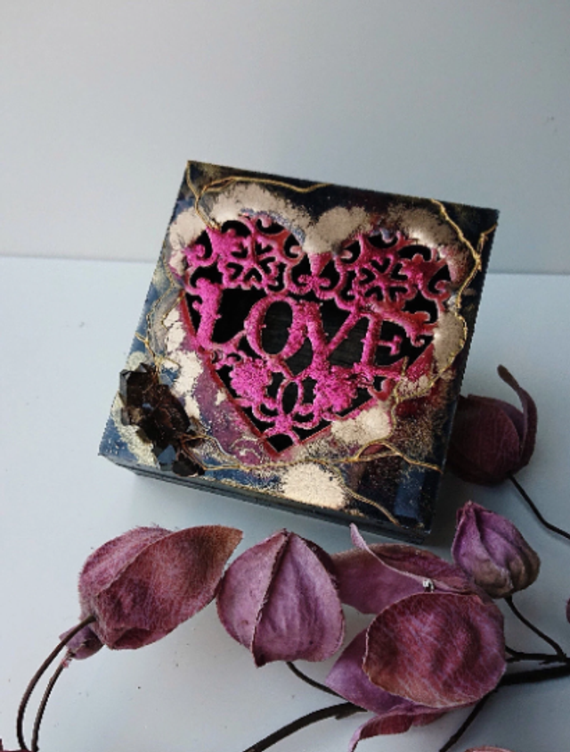 Unique Love Box