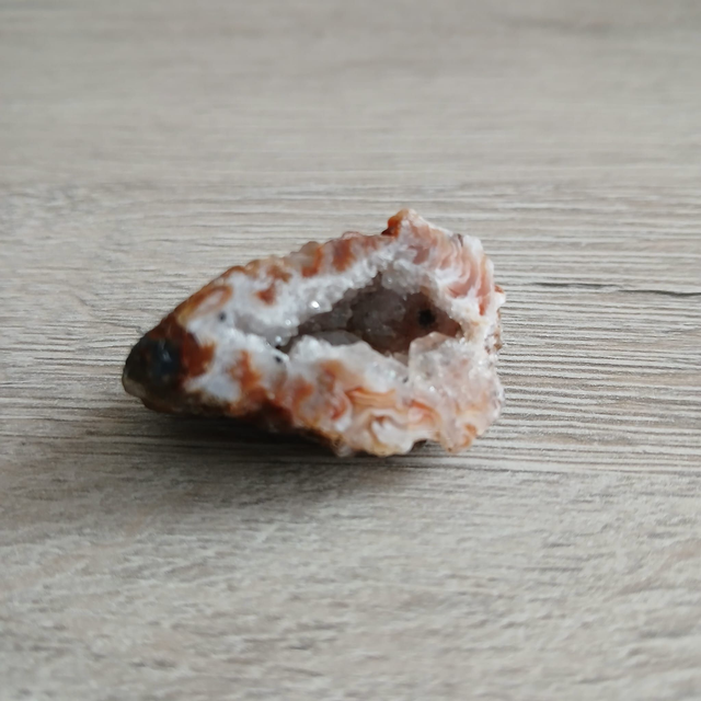 Agaat Geode 3,5x2,5x2 cm (12.082)