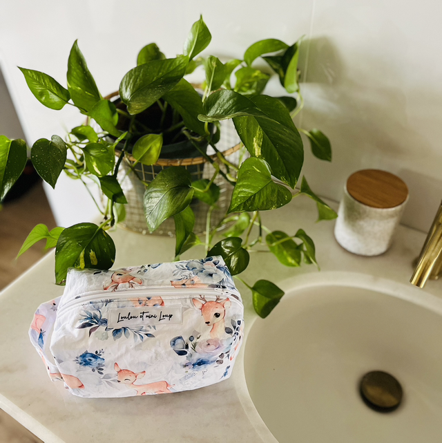 Trousse de toilette grand format "Biche bleue"