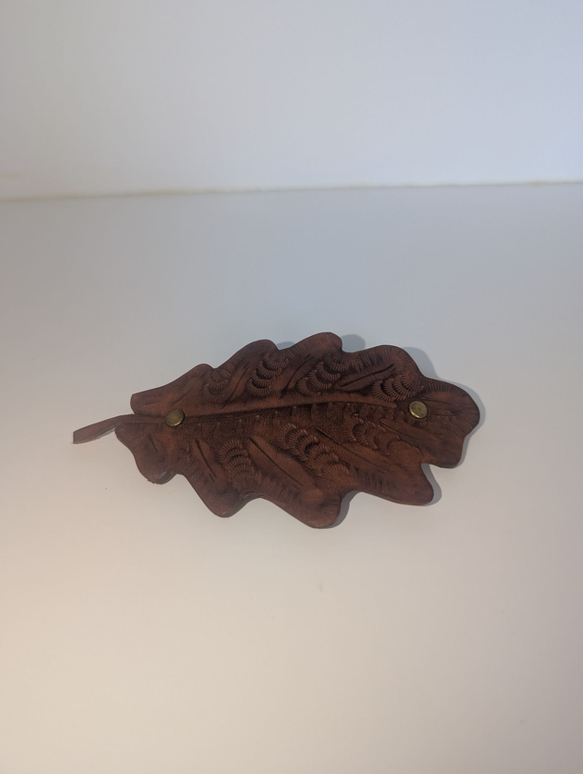 Barrette à cheveux Feuille de Chêne.