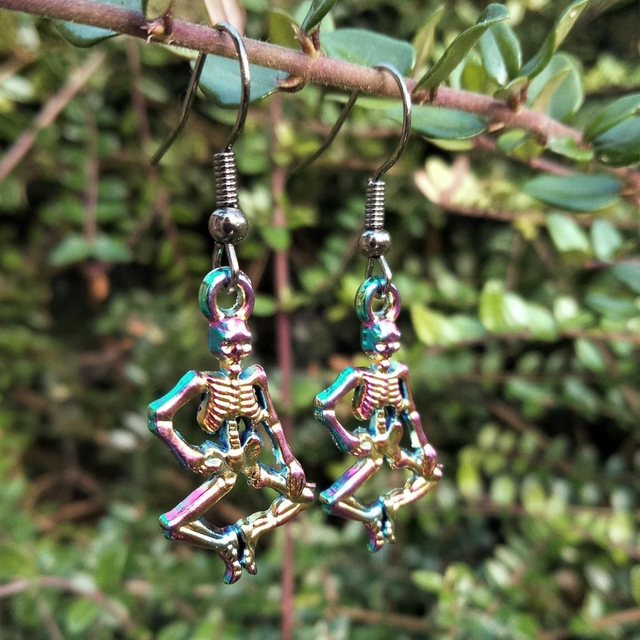 Meditating Skeletons