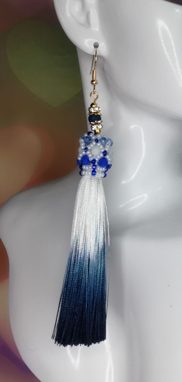 Pompons bleus