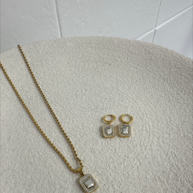 ENSEMBLE DESLUMBRANTE 