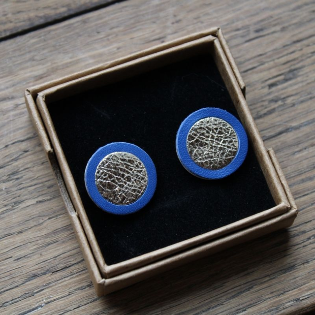 Boucles d’oreilles puces cuir rond