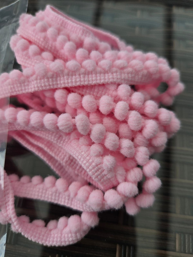 Galon pompon rose pâle 200 cm