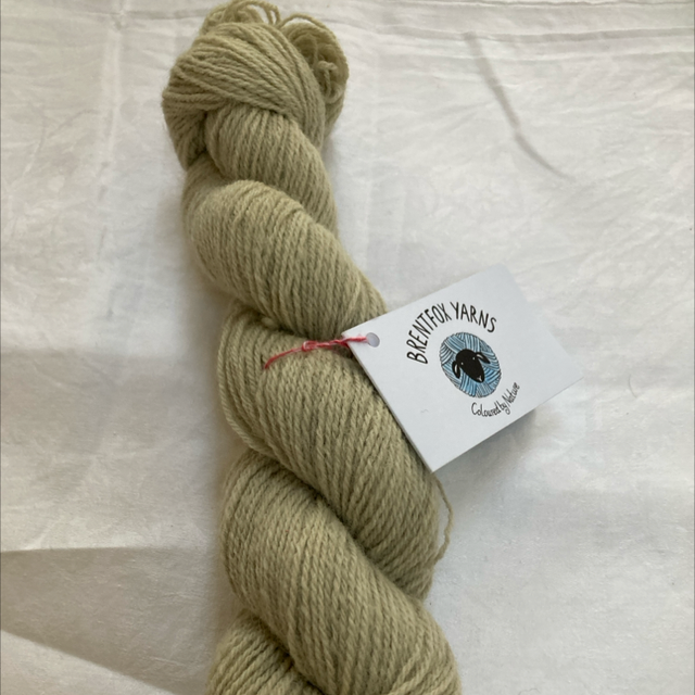 Natural dyed Lleyn . 4 ply