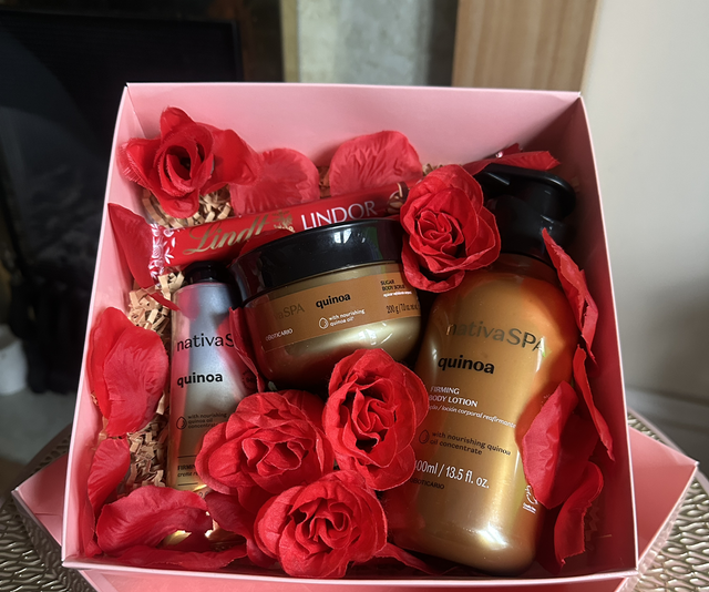 V-Day ❤️ Quinoa Gift Box