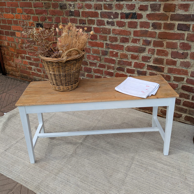 Bout de canapé/banc pieds blanc