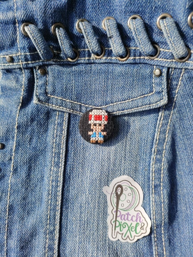 Toad Badge brodé à la main pixel art 