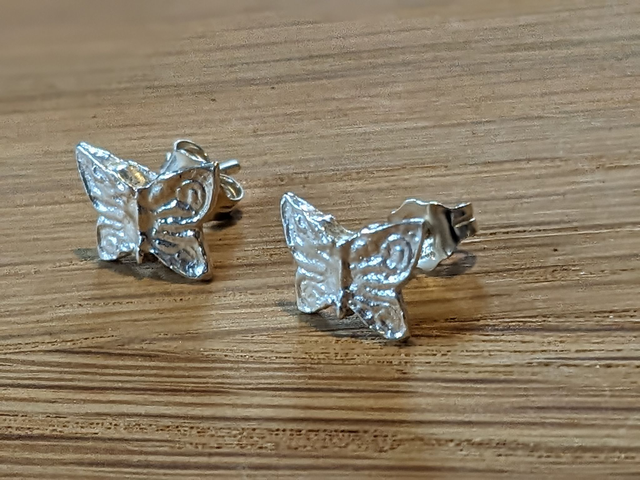 Medium Butterfly Earrings (2)