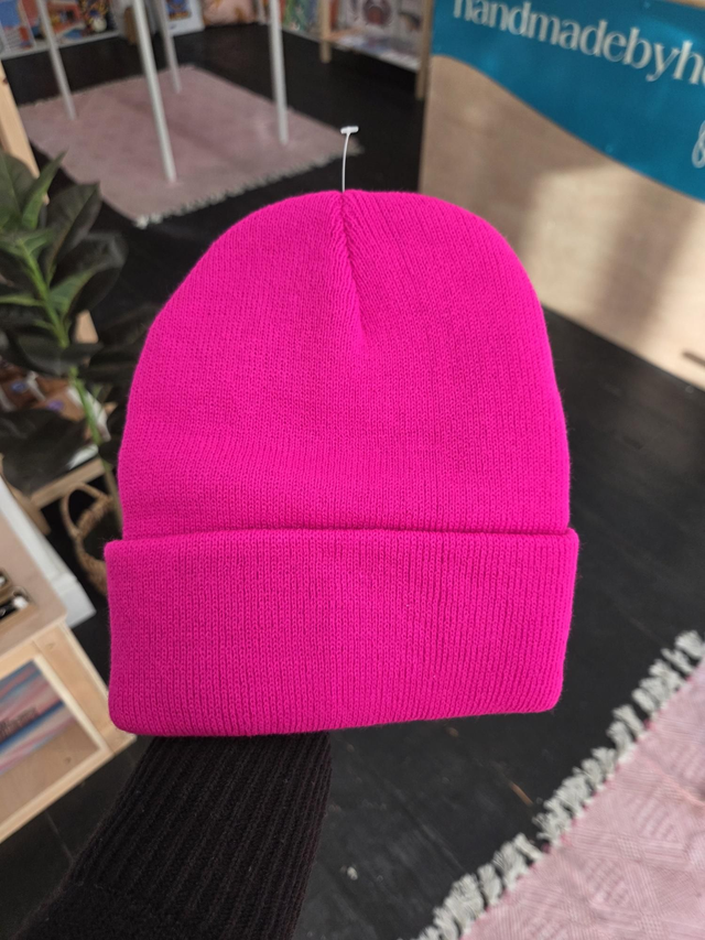 Unisex knitted beanie hat - Hot Pink - HE-194
