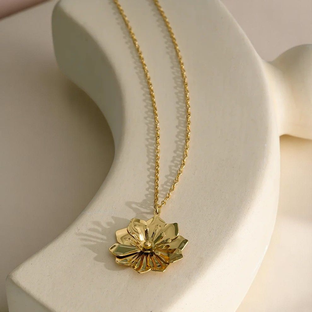 Collier Selma