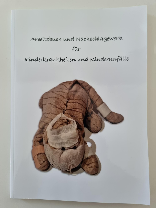 Buch: Kinderkrankheiten und Kinderunfälle