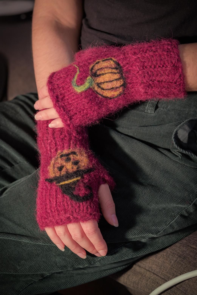 Mitaines tatouées, les citrouilles 