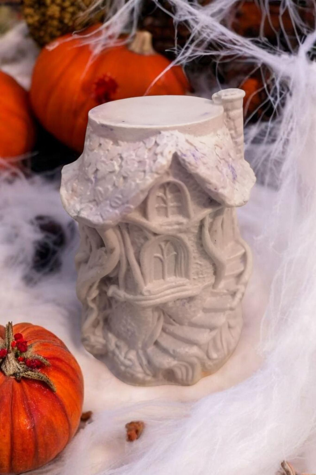 Maison dans les arbres halloween 