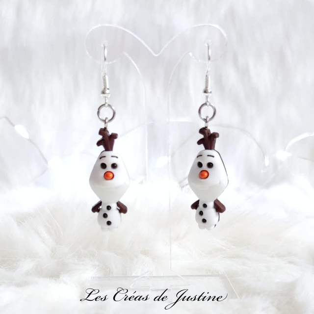 Boucles d&#039;oreilles olaf kawaii 