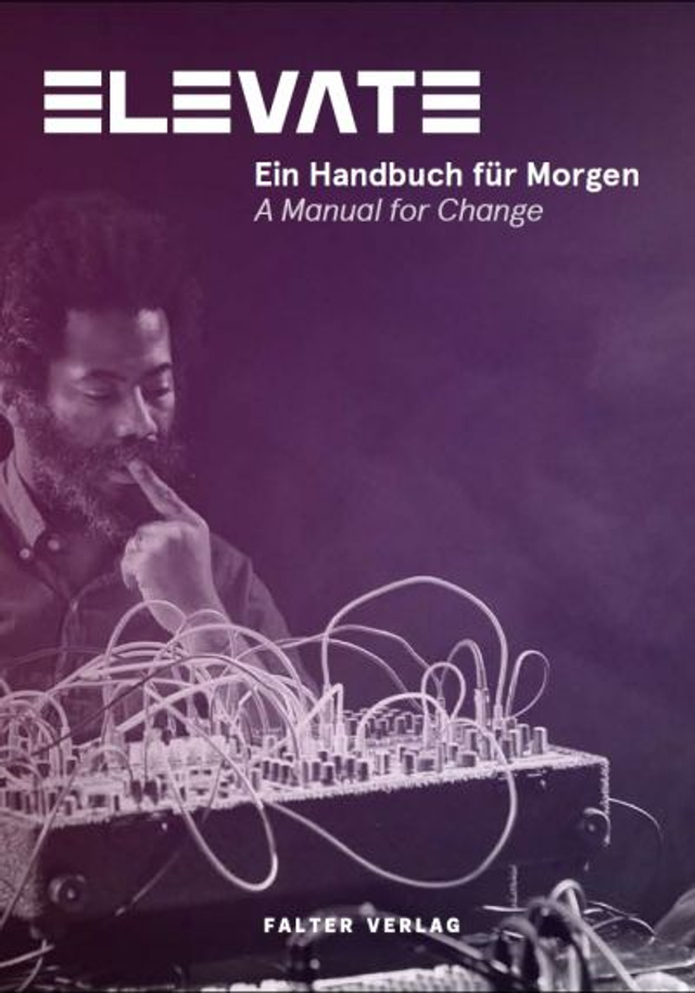 Elevate Buch