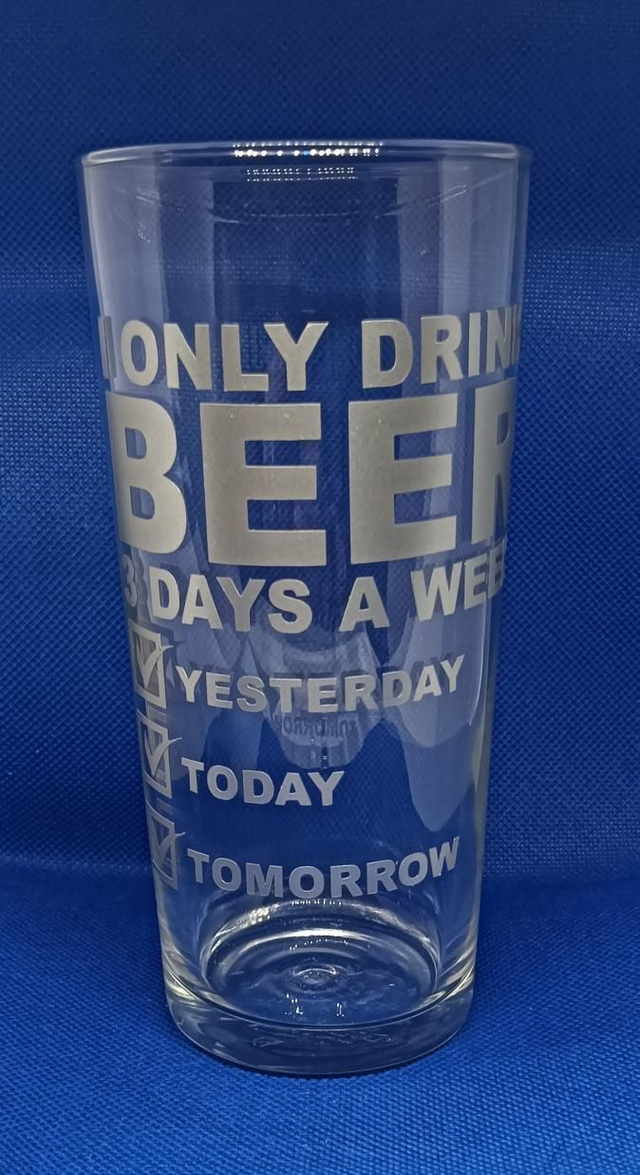 Custom Design Vinyl Silver I Only Drink 14oz (40cl) Glass.