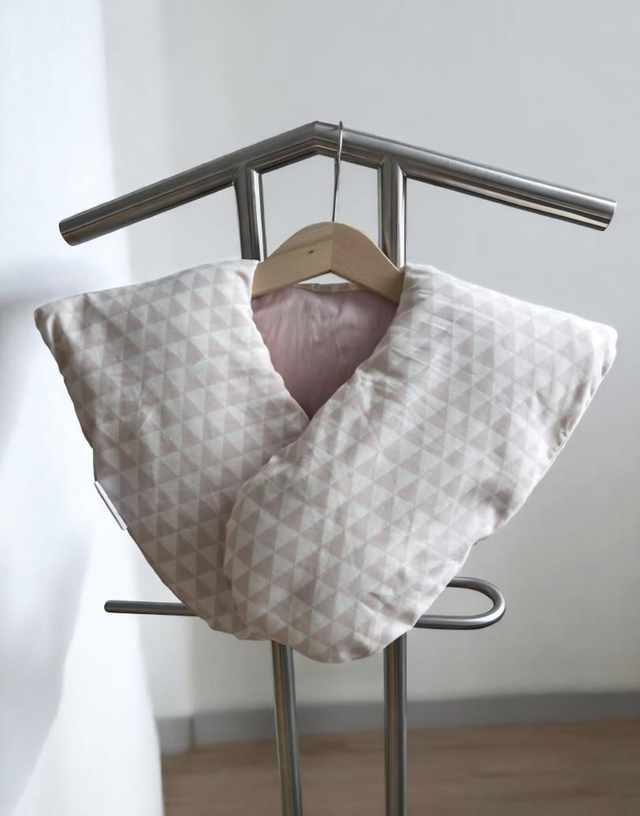 Schulterkissen " rosa Dreiecke"