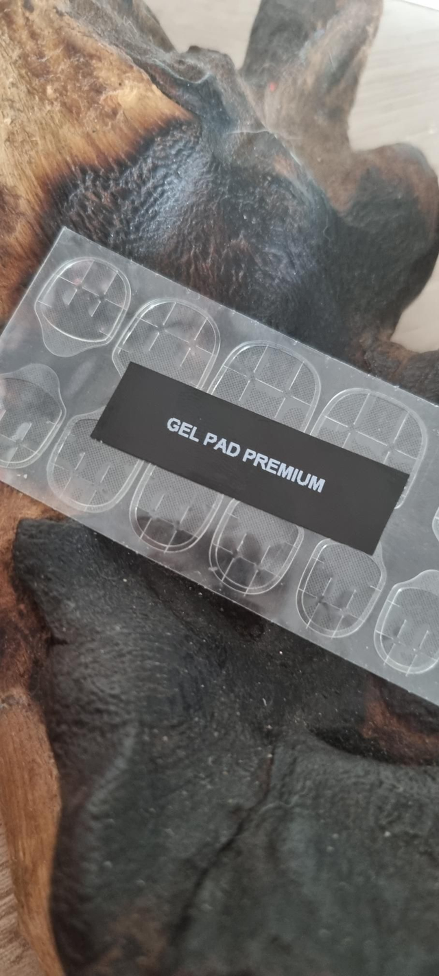 GEL PAD PREMIUM ( 1 PLAQUETTE DE 12 GEL PAD)