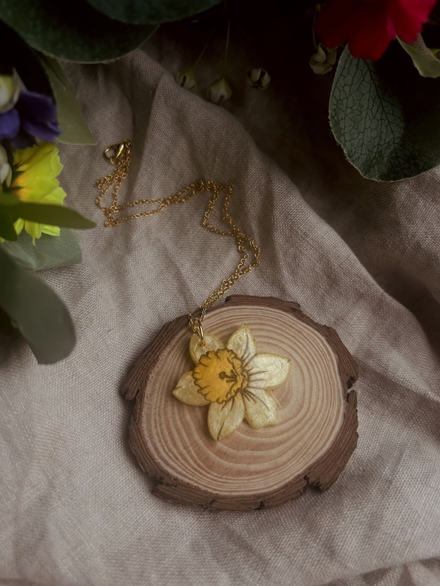 Daffodil Necklace - Statement Gold 