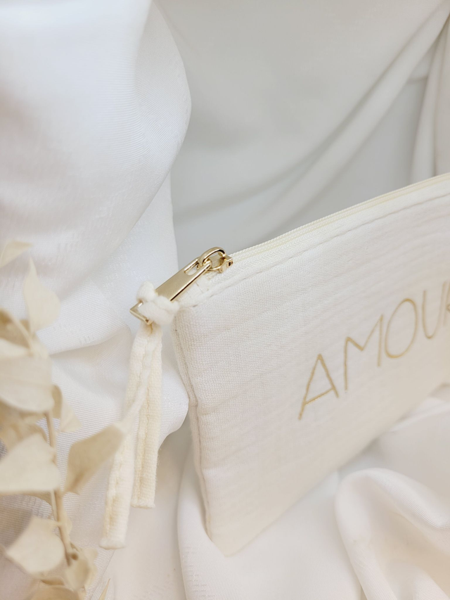 Pochette AMOUR