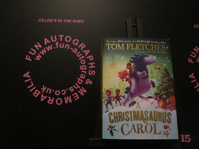 Tom Fletcher 'A Christmasaurus Carol' Authentic Autographed Hardback Book (15)