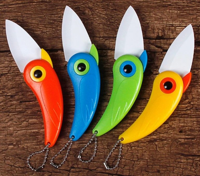 08L ... Couteau pliant ceramique