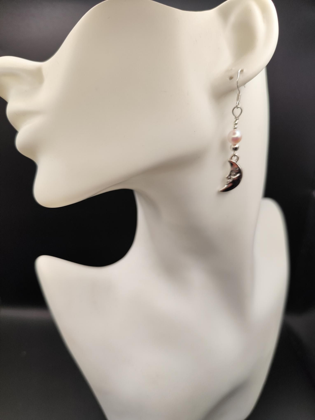 Freshwater Pearl earrings