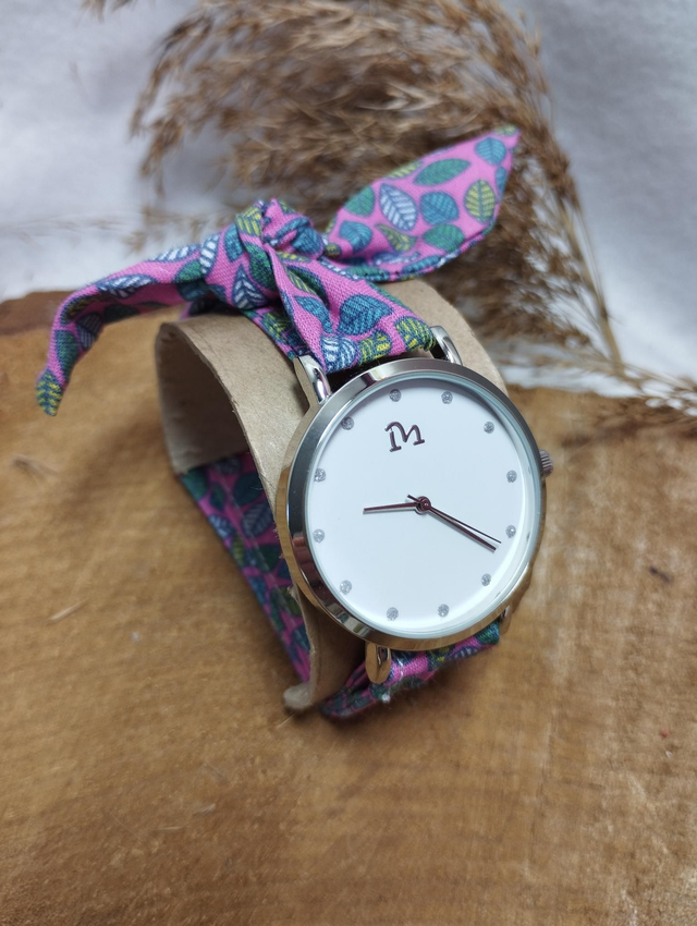 Montre avec bracelet en tissu - Feuilles roses