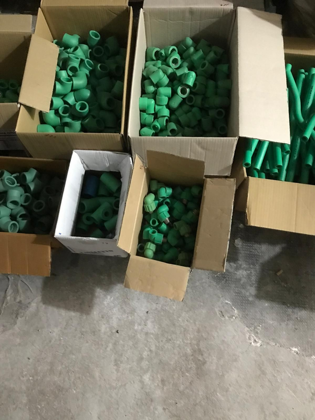 STOCK DI RACCORDI PER POLIPROPILENE A SALDARE  20