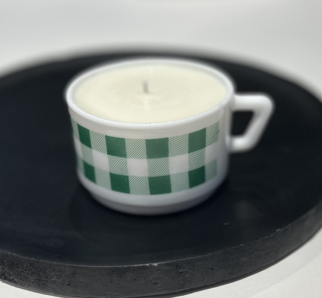 Bougie tasse Arcopal Vichy verte avec ou sans soin