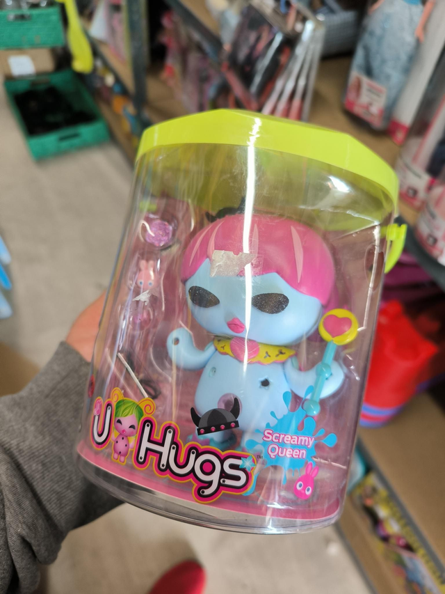 FIGURINE CUSTOMISABLE U-HUGS