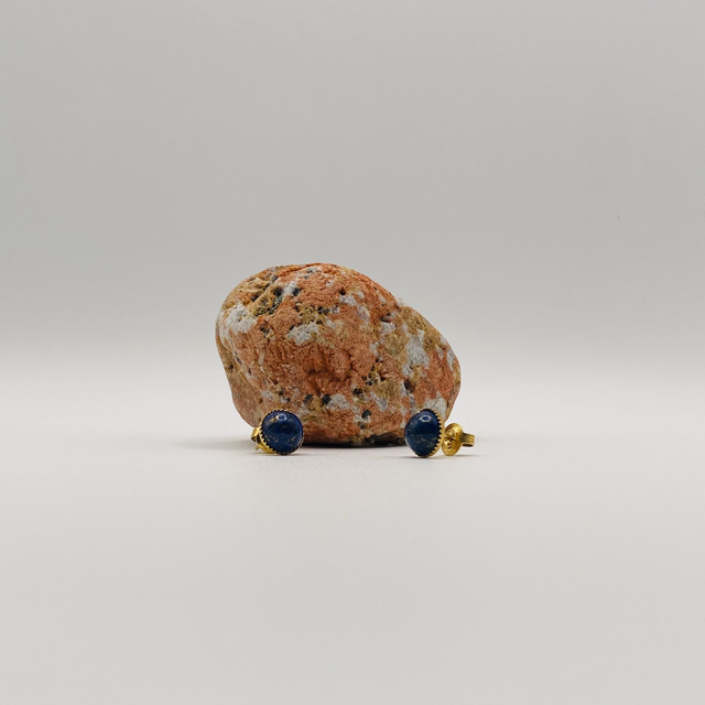 Clous d'oreilles Suzanne - lapis lazuli