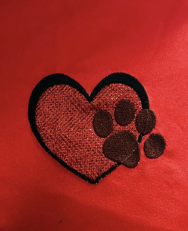 fichier broderie coeur animaux en appliqué - Cadre 10x10 / 12 Formats