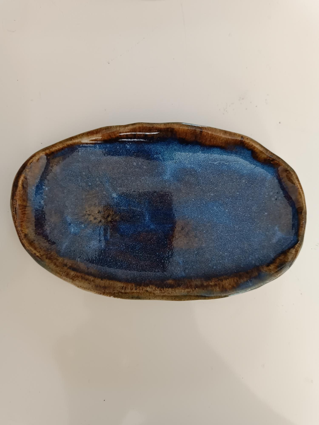 Plat oval bleu brun  PM 