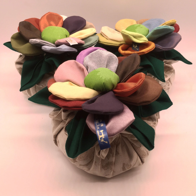 Fiore fermafinestra fantasia Capracotta Handmade