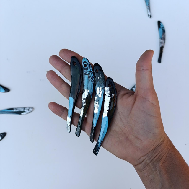 Ready to ship: 15 Middy Cyan & Silver