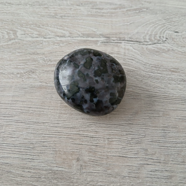 Gabbro – Bescherming & Transformatie 4,5 x 4 x 3 cm  (12.110)