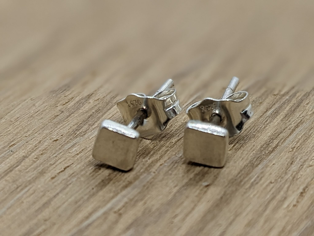 XSmall Square Earrings