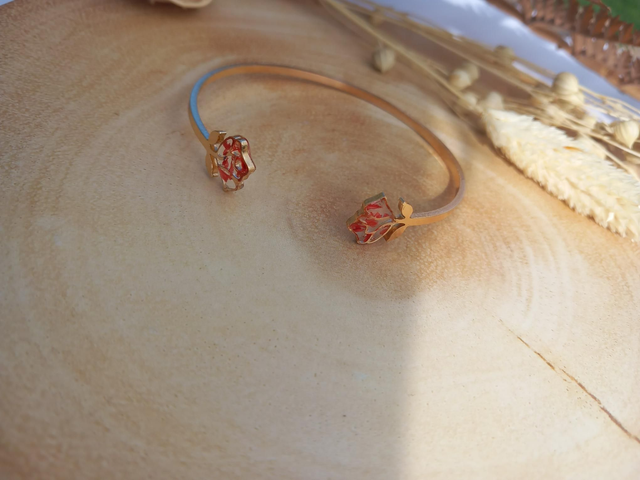 Bracelet rose enchantée  (1)