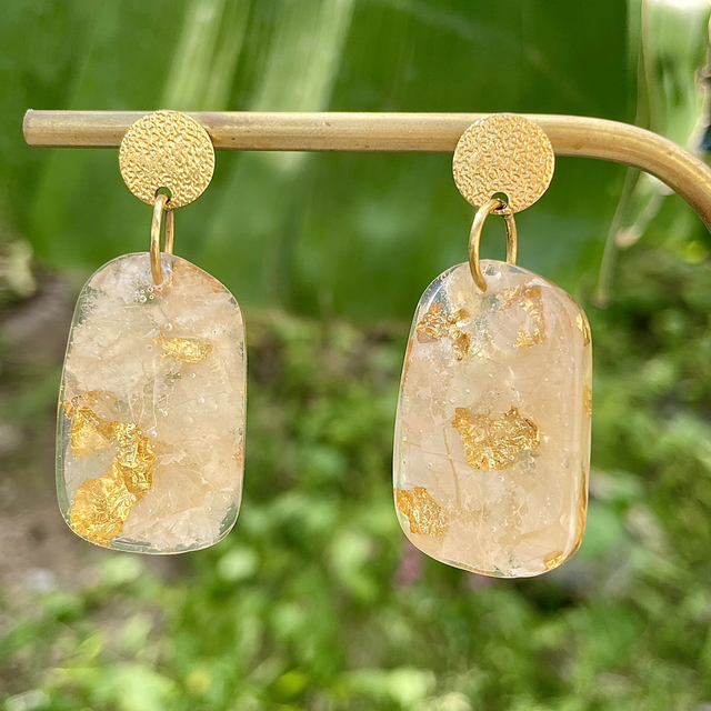 Boucles Datcha - blanches et or 