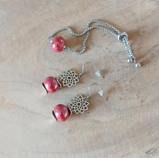 Bracelet Réglable en axier inoxydable et sa perle en ceramique