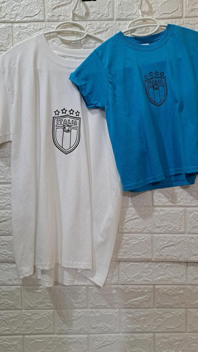 Coppia di maglie genitori-figli Collezione Emporio