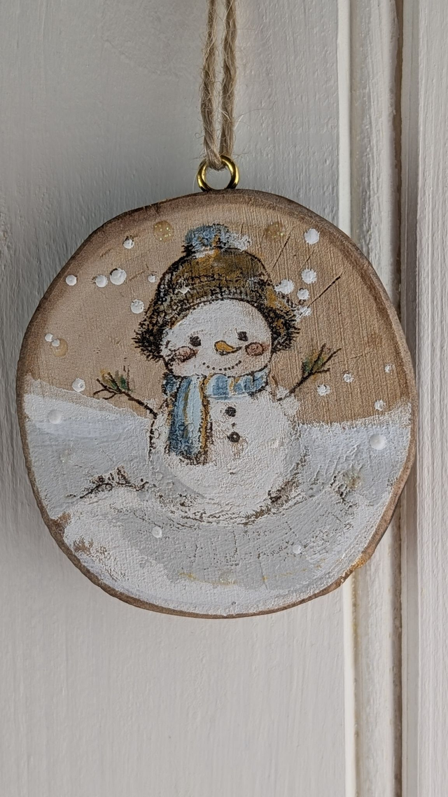 Snowman, cute, wood backdrop - Log slice