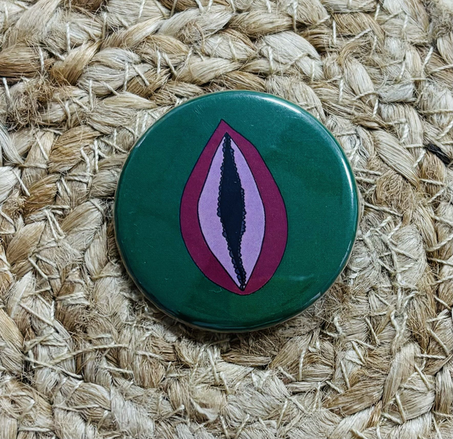 Badge &quot;pour les meufs&quot; vulverine